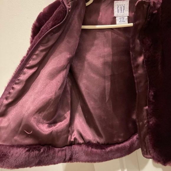 Baby Girl faux fur coat - Picture 3 of 4